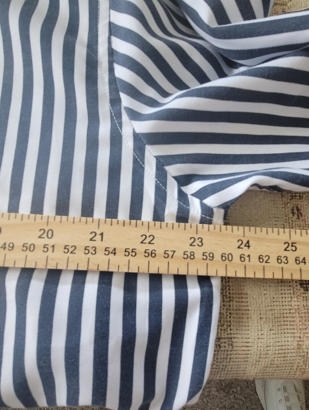 Men's Blue and White Vertical Stripe Dress Shirt / Button Down Collar - Picture 6 of 7
